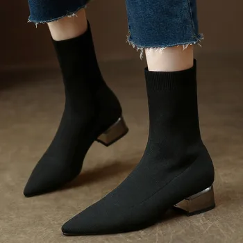 Женские эластичные трикотажные черные тонкие осенние ботильоны без застежки с острым носком, элегантные женские ботинки с коротким носком на низком каблуке толщиной 4 см, обувь