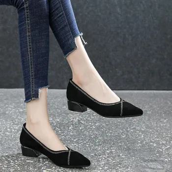 Осенние новые женские туфли на каблуке с острым носком, модные легкие туфли без застежки на массивном каблуке для женщин, офисные женские туфли-лодочки