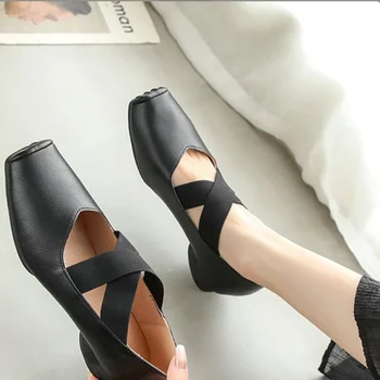 Танцевальная обувь с квадратной головкой и мелким ртом в стиле ретро, повседневная удобная модная китайская документальная обувь с простым ветром, Женская обувь