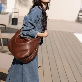 2024 Дизайнерская винтажная женская сумка-мессенджер большой емкости, женские портативные сумки через плечо для покупок, женские уличные сумки через плечо